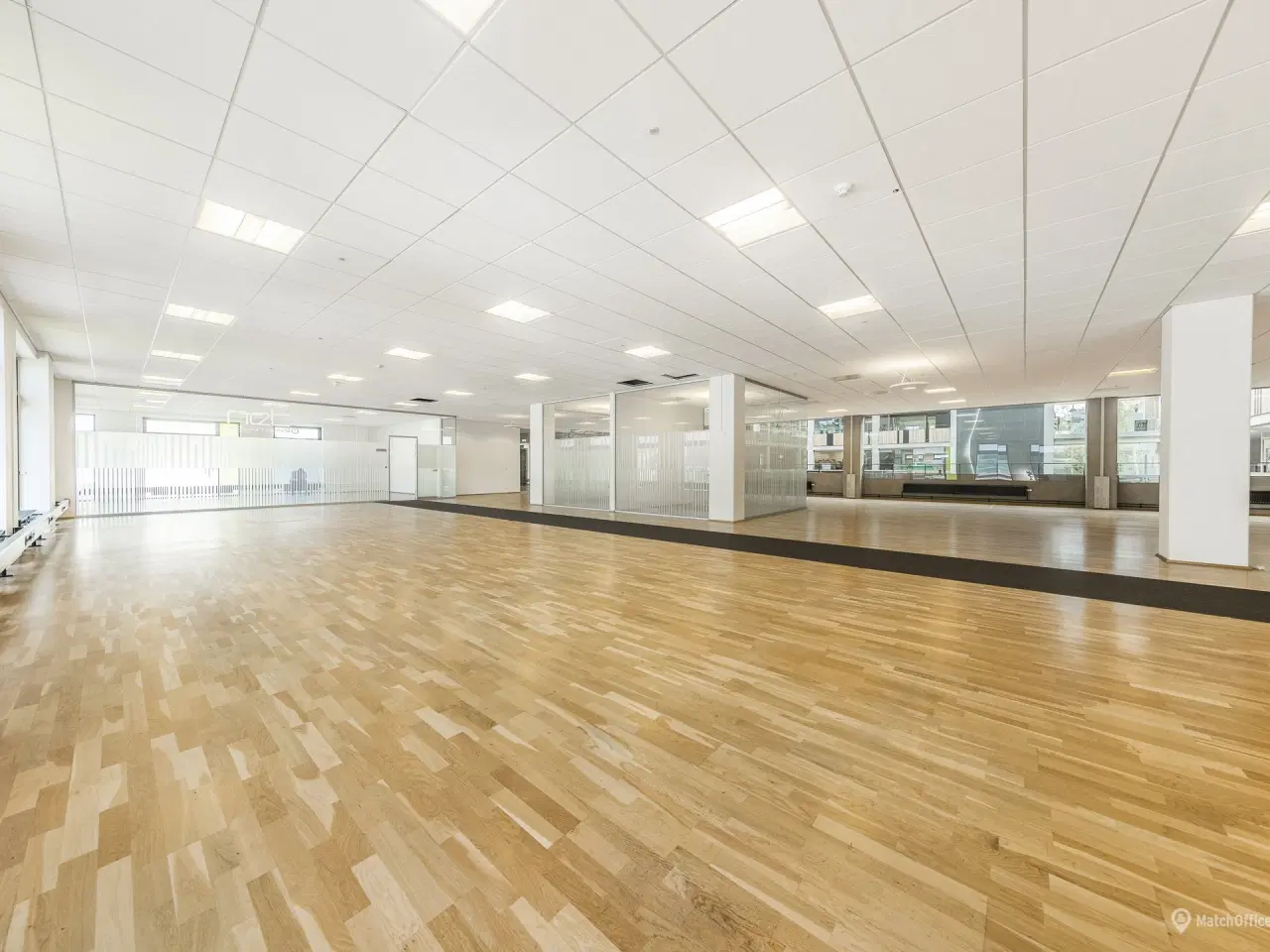 Billede 3 - Kontorlejemål på 1.192 m² i populært flerbrugerhus