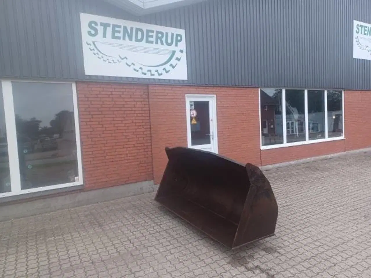 Billede 2 - - - - 230 CM SKOVL F/CASEF