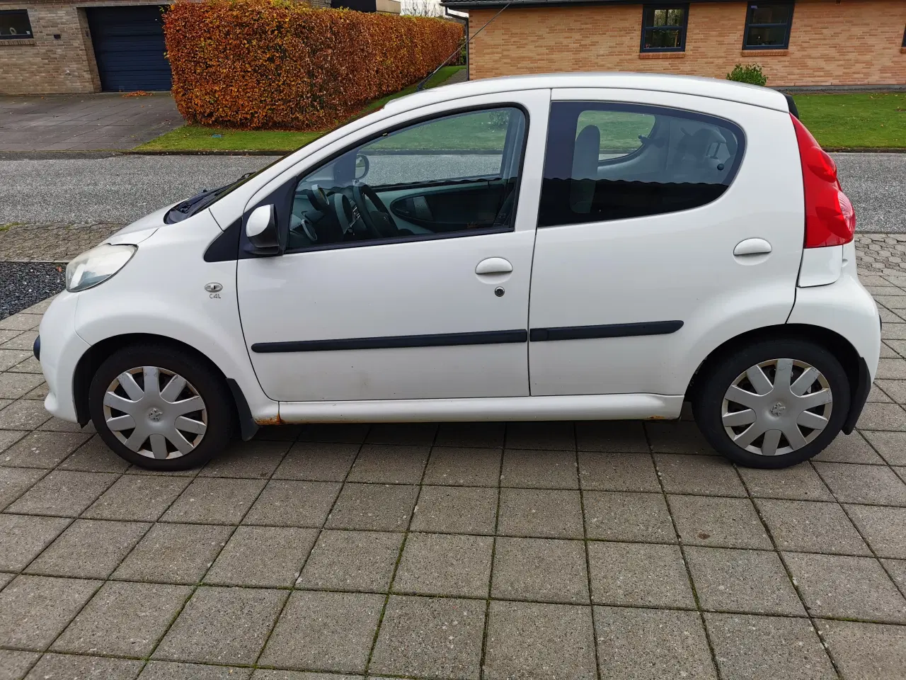 Billede 3 - Peogeot 107 1.0 - Kun kørt 148000 km.