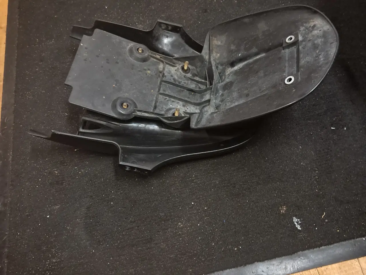 Billede 2 - Nr plade/skærm/holder til ducati monster