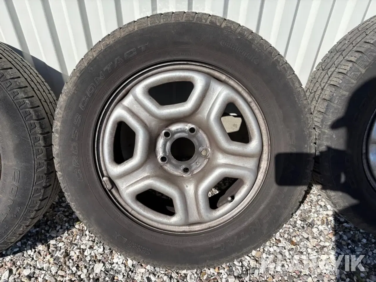 Billede 5 - Fælge med dæk Dacia Dyster 4 styk