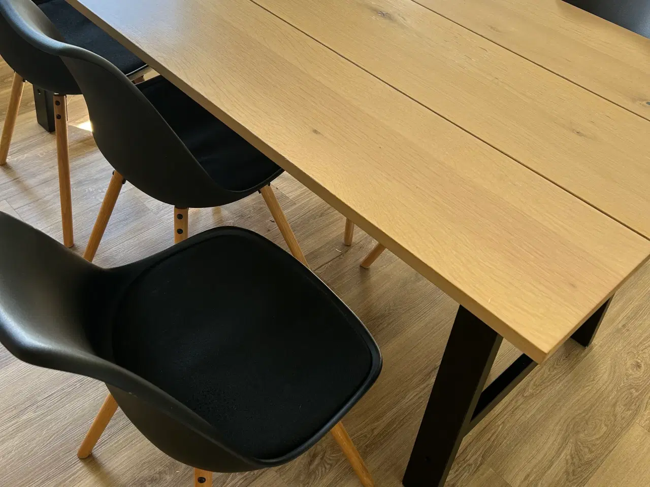 Billede 2 - Bord og stole 