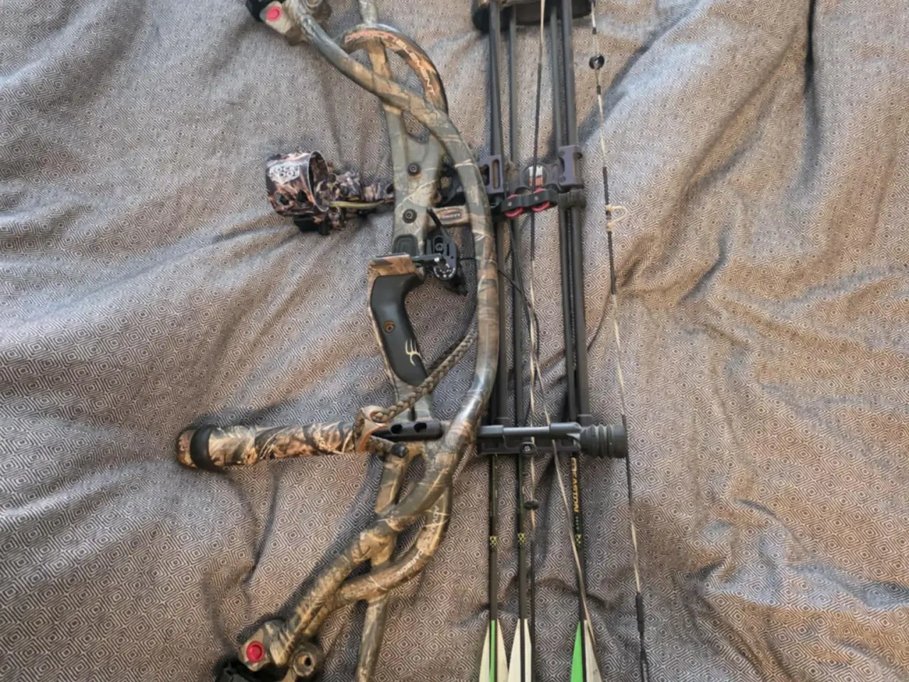 Billede 1 - Hoyt Carbon Element RKX Jagtbue