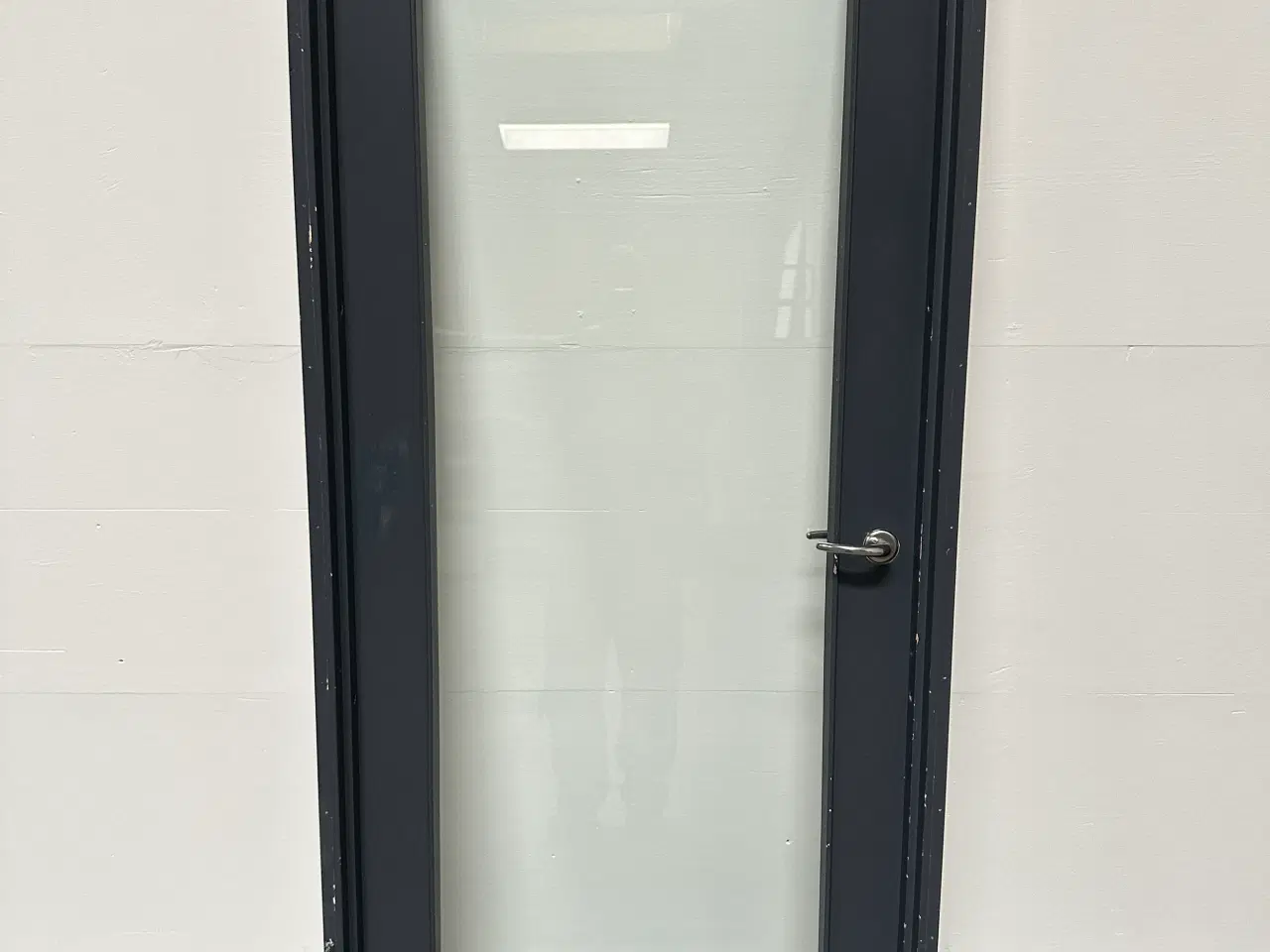 Billede 2 - Indvendig glasdør, melamin, 888x120x2090 mm, højrehængt, mørkegrå