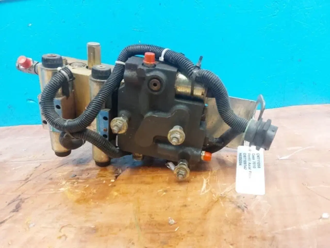 Billede 5 - Case IH7010 Hydraulic valve 87109742