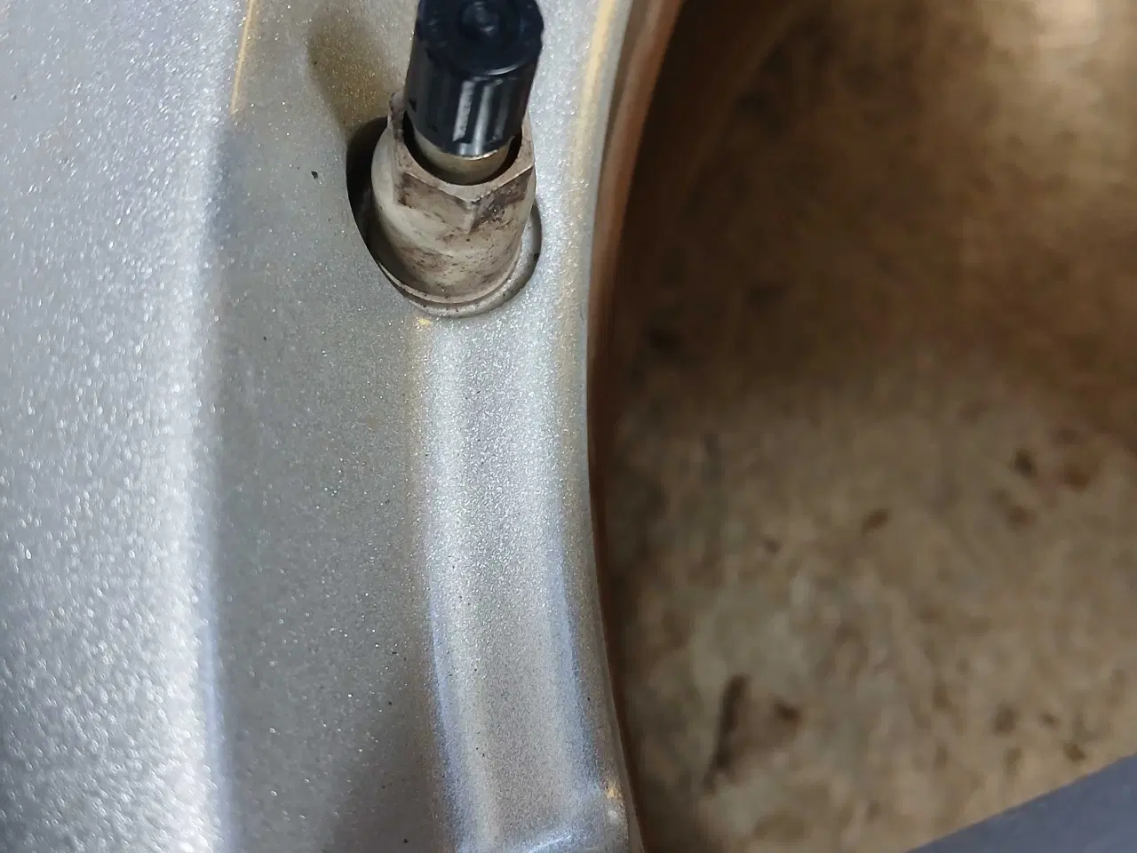 Billede 4 - Som nye Alufælge med vinterdæk .....