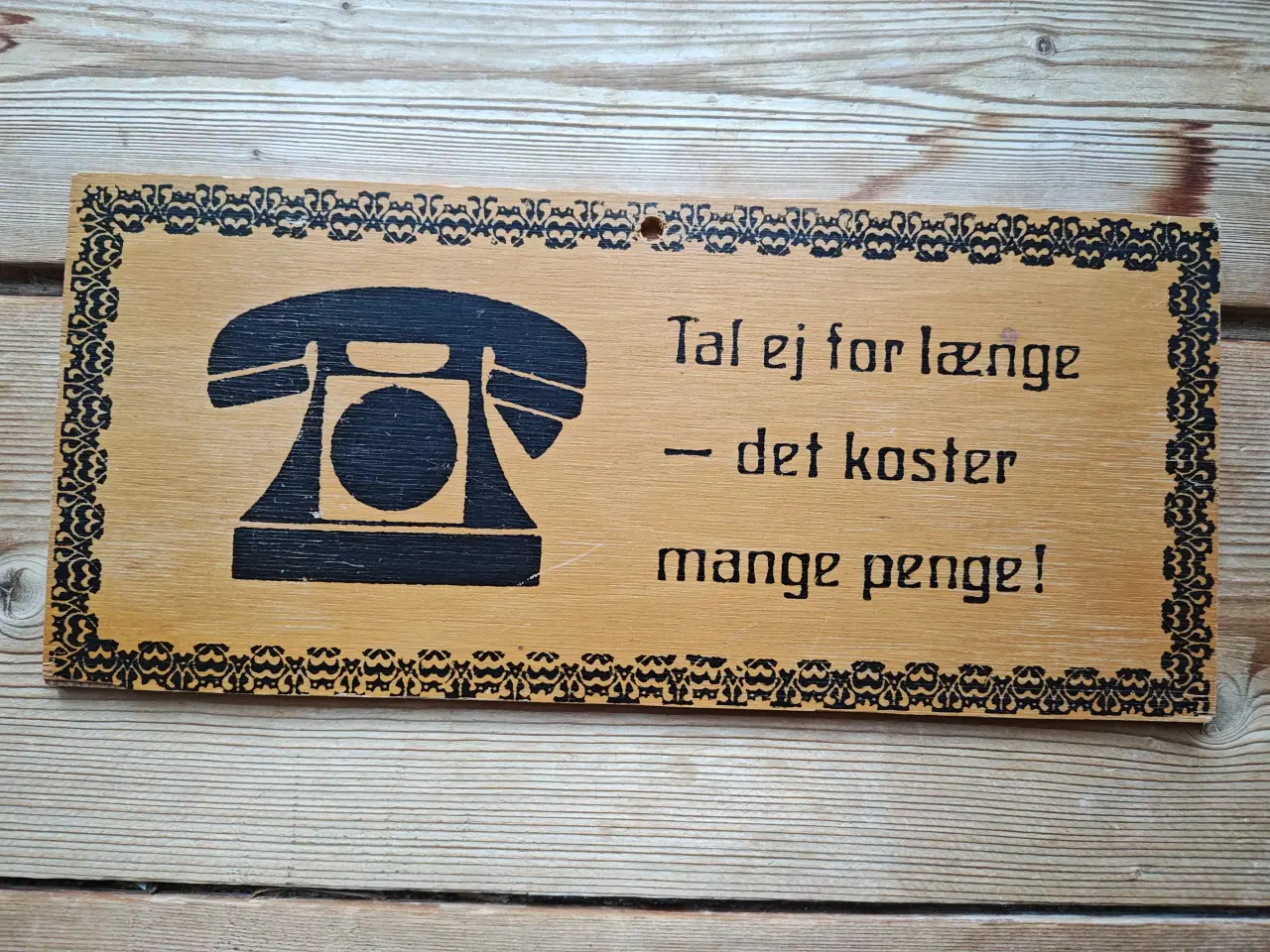 Billede 1 - Gammelt telefon skilt i træ