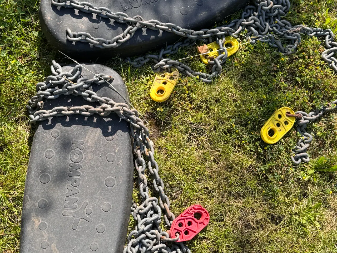 Billede 1 - Kompan overligger gyngestativ inkl 2 gynger