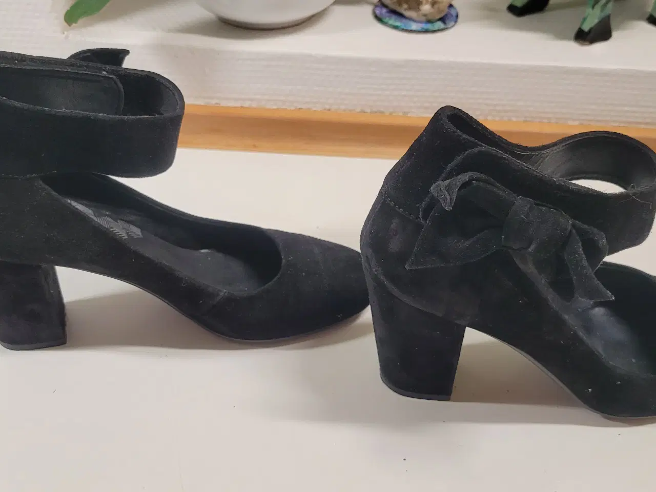 Billede 1 - Sorte sko, vagabond i strid. 38