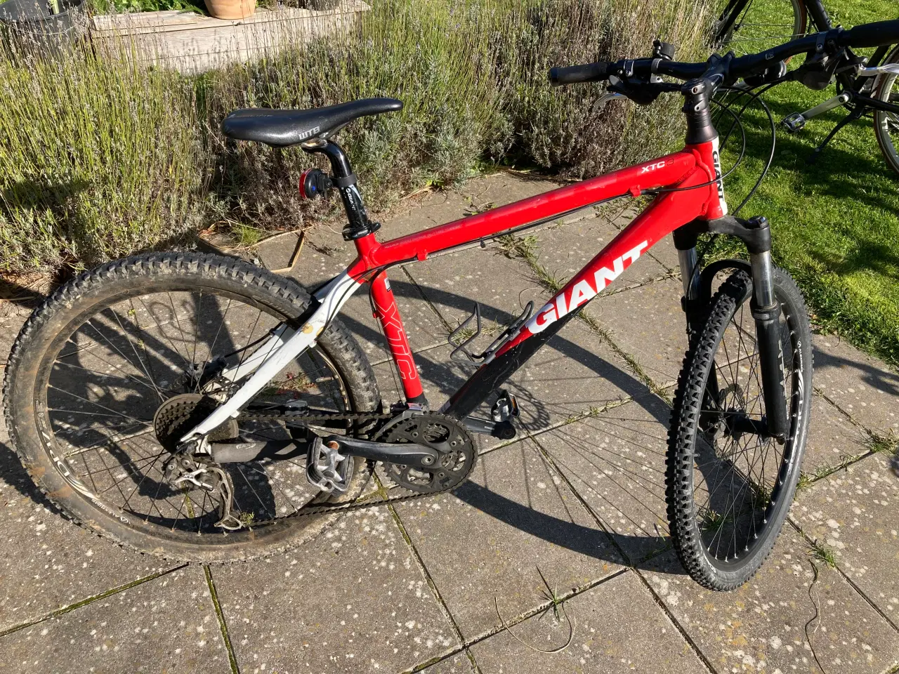 Billede 1 - MTB - Giant med 27 gear