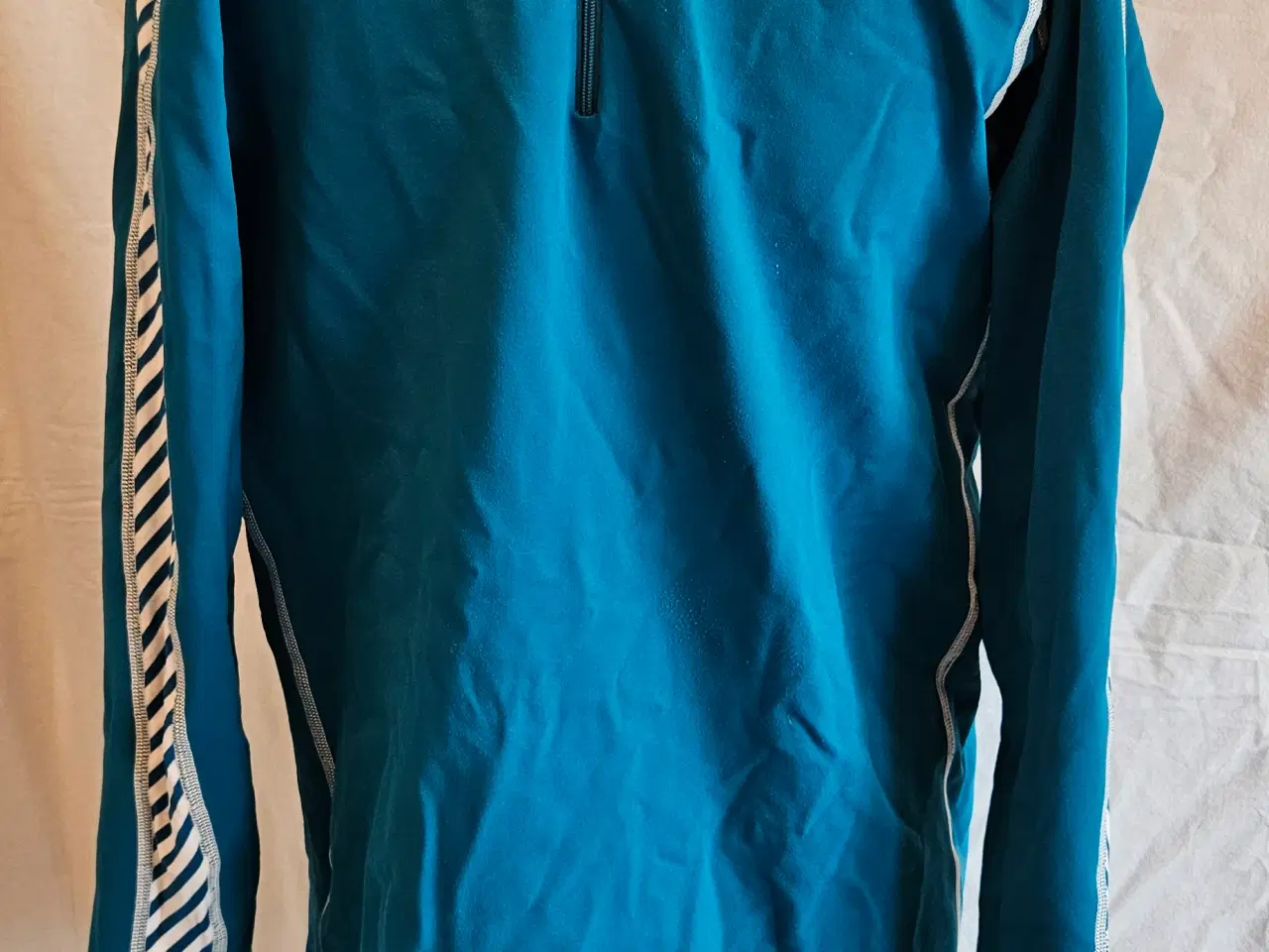 Billede 1 - Midlayer fra Helly Hansen til herre str. L