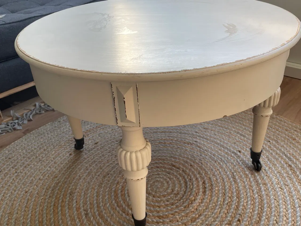 Billede 1 - Lille rundt pynte/ sofabord
