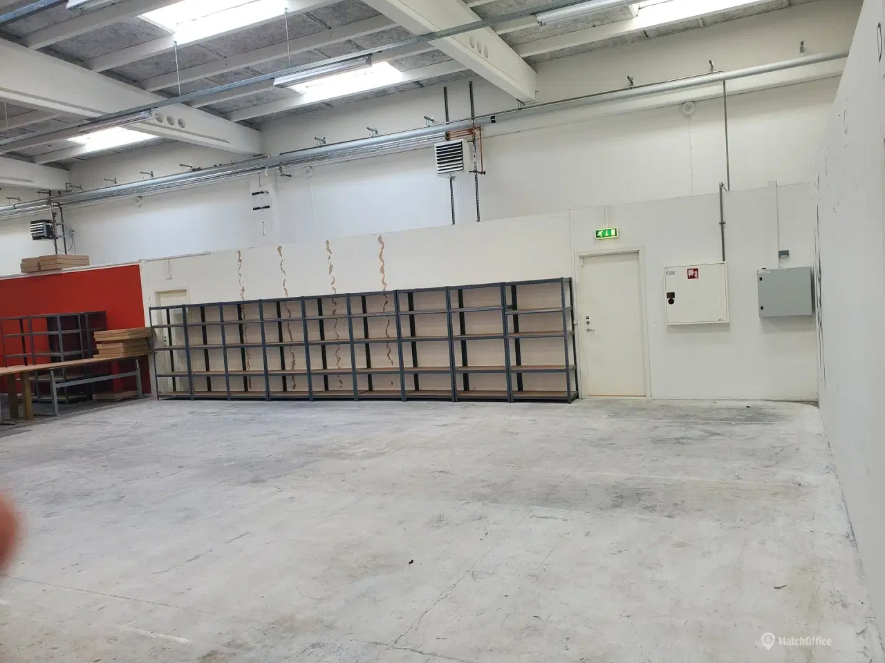 Billede 6 - Centralt beliggende højloftet lager i Køge tæt ved motorvejsafkørsel 32