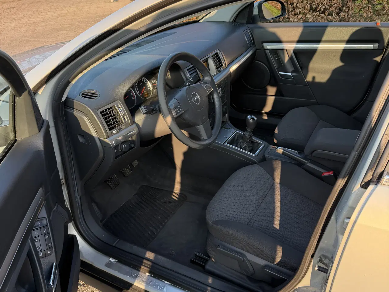 Billede 7 - Vedligeholdt Opel Vectra c 1.8 m. Træk