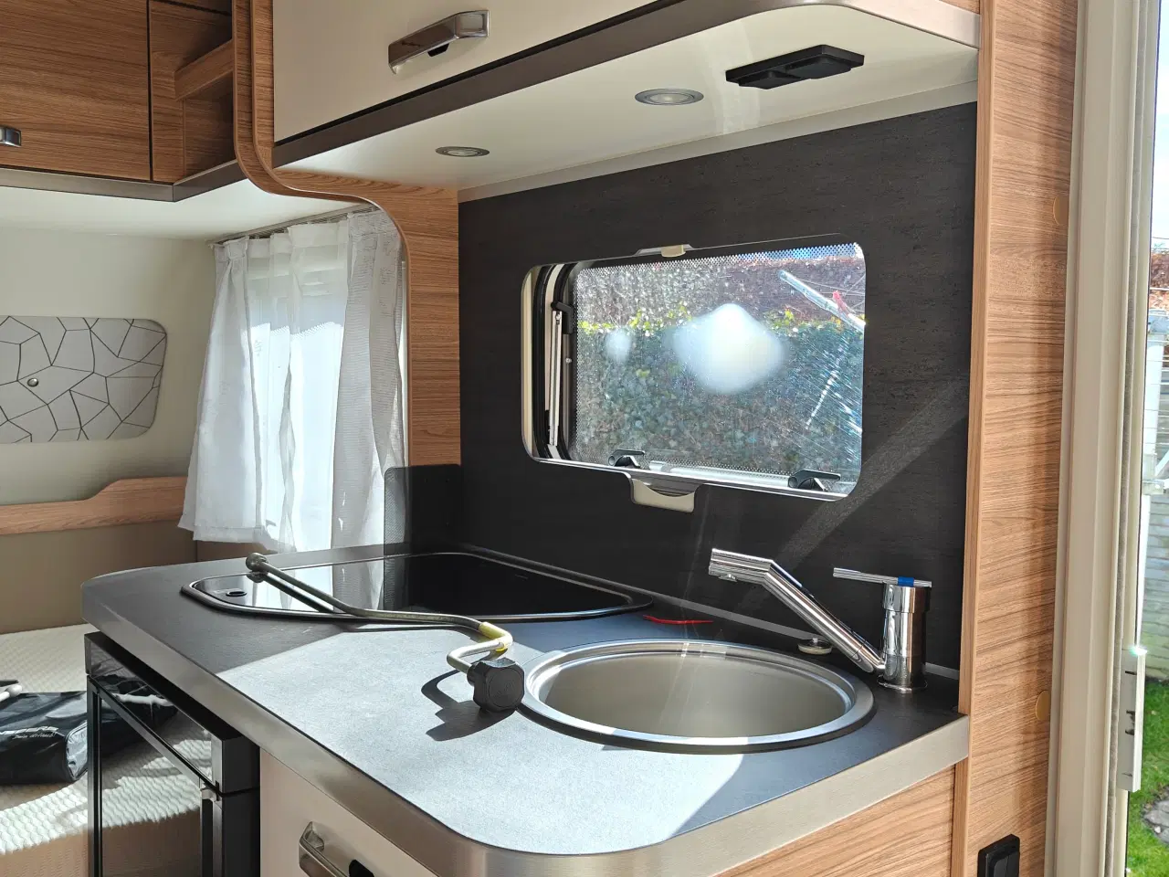 Billede 6 - WEINSBERG CARAONE 390QD, SOM NY