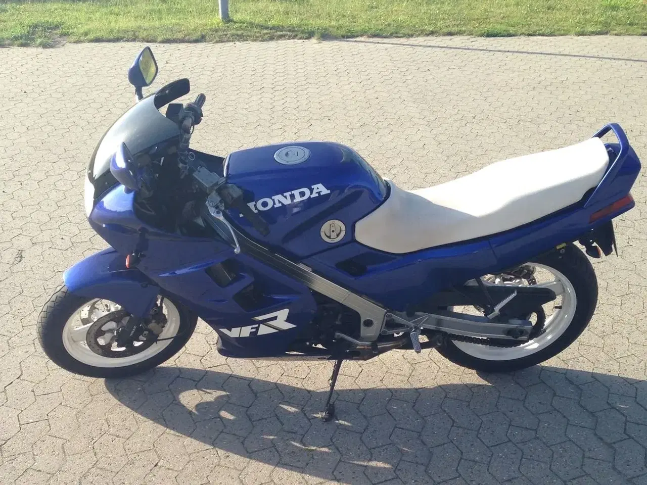 Billede 3 - Super flot vfr 750ccm