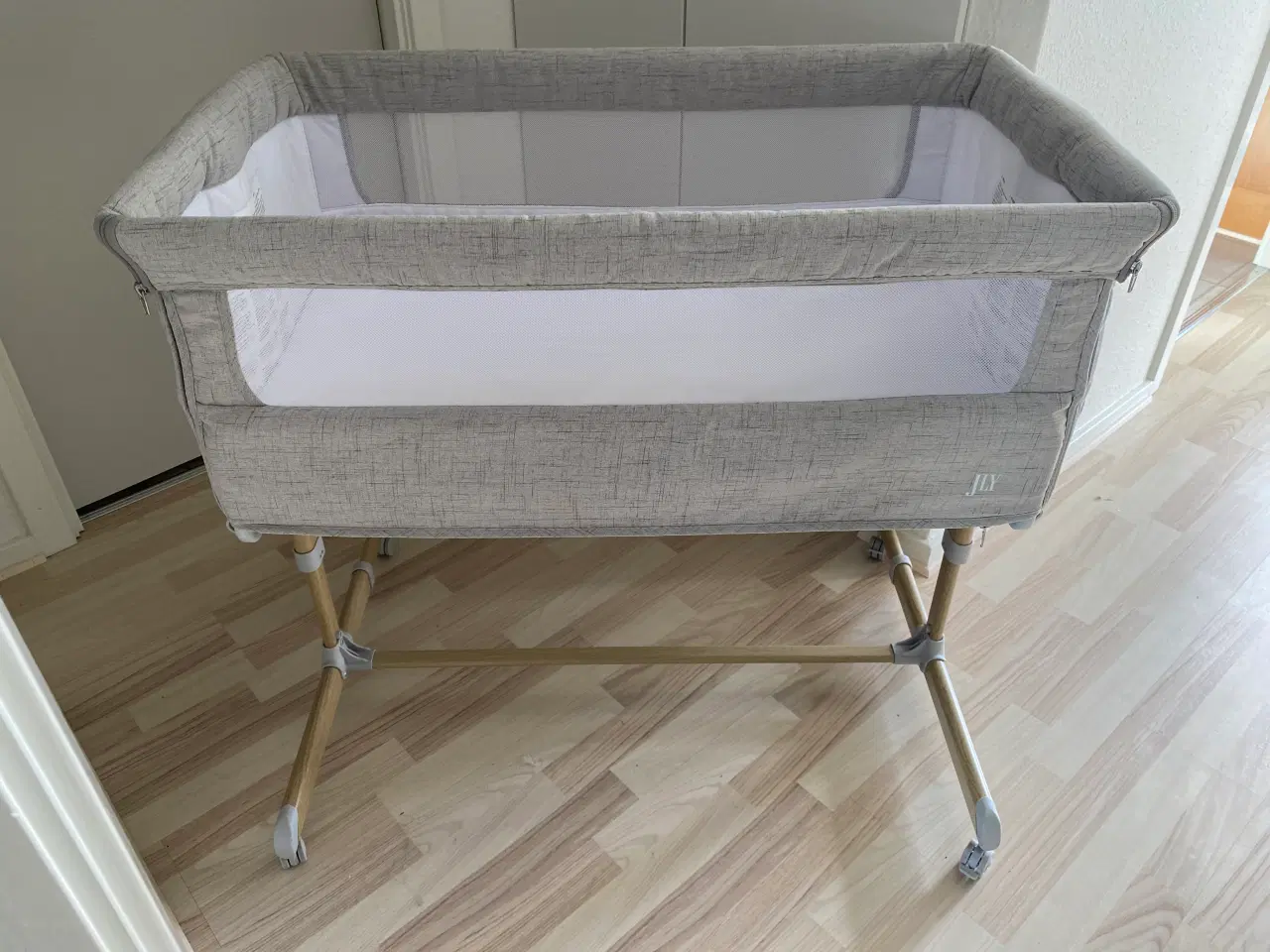 Billede 2 - JLY Future Bedside Crib