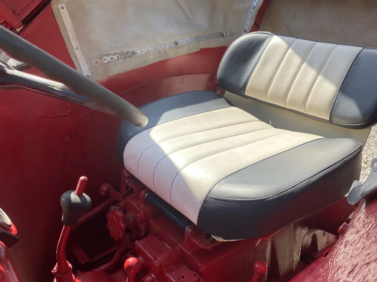 Billede 7 - Veterantraktor - IH B275 - benzin