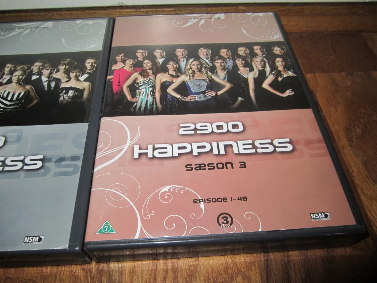 Billede 3 - 2900 HAPPINESS. SÆSON. 1.2.3.