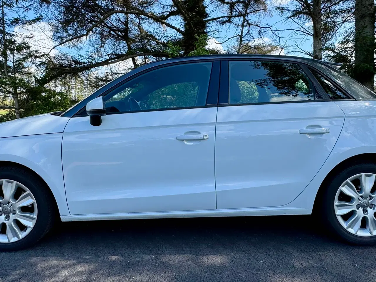 Billede 5 - Audi A1 1.6 TDI  SPORTSBACK 5 DØRS TOP UDSTYRET 
