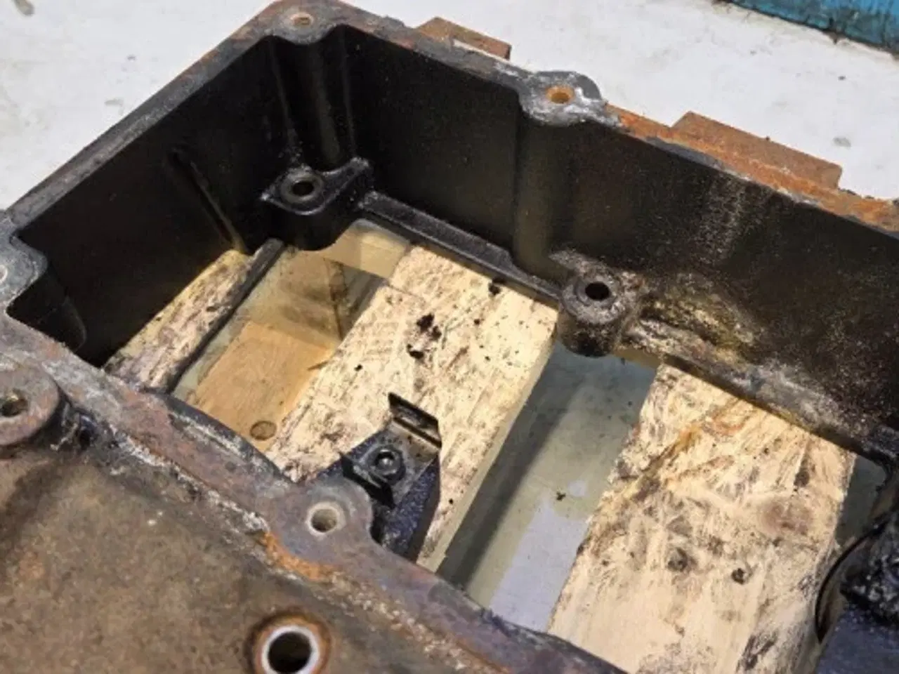 Billede 3 - John Deere 6090HZ003 Dæksel DZ106792