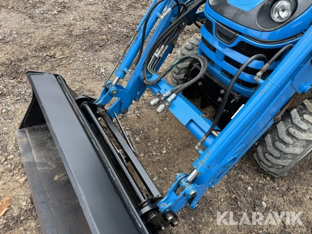 Billede 12 - Traktor LS J27 med frontlæsser