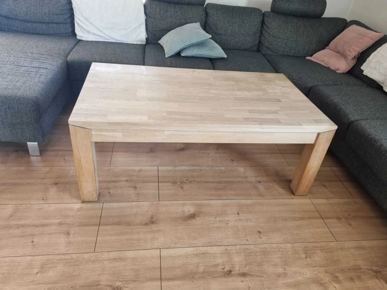 Billede 1 - Sofabord i egetræ 