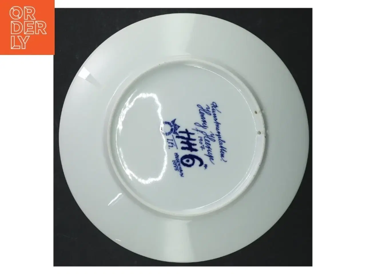 Billede 4 - Blå dekoreret porcelænstallerken fra Henry Heerup (str. Ø. 20 cm)