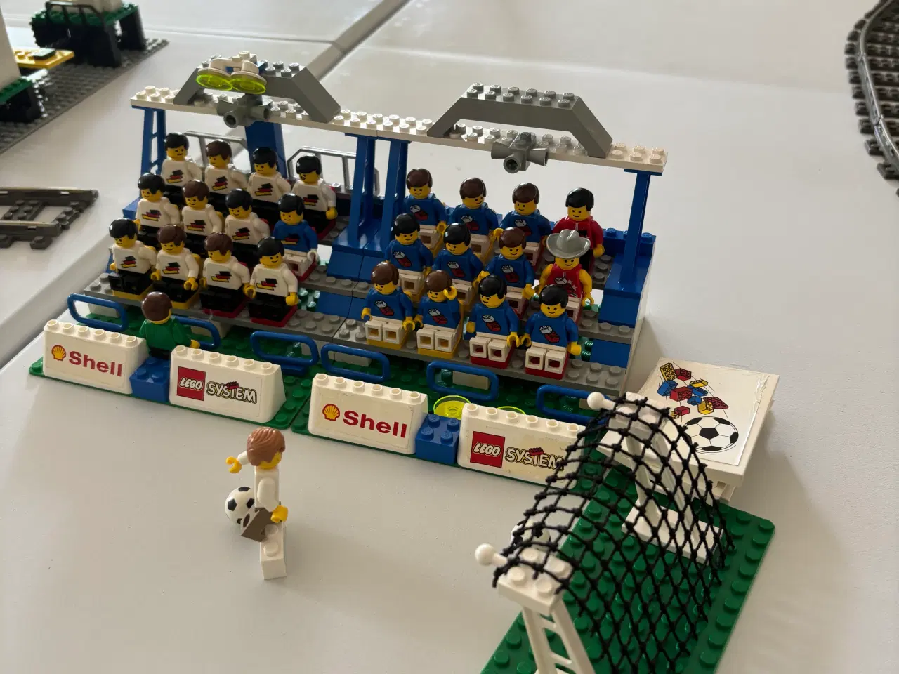 Billede 6 - Stor Lego system pakke med tog, vogne, skinner+sæt