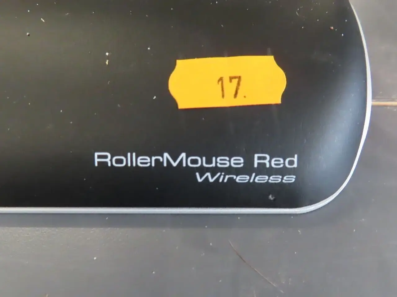 Billede 3 - Computerskærm LENOVO samt rollermouse & tastatur