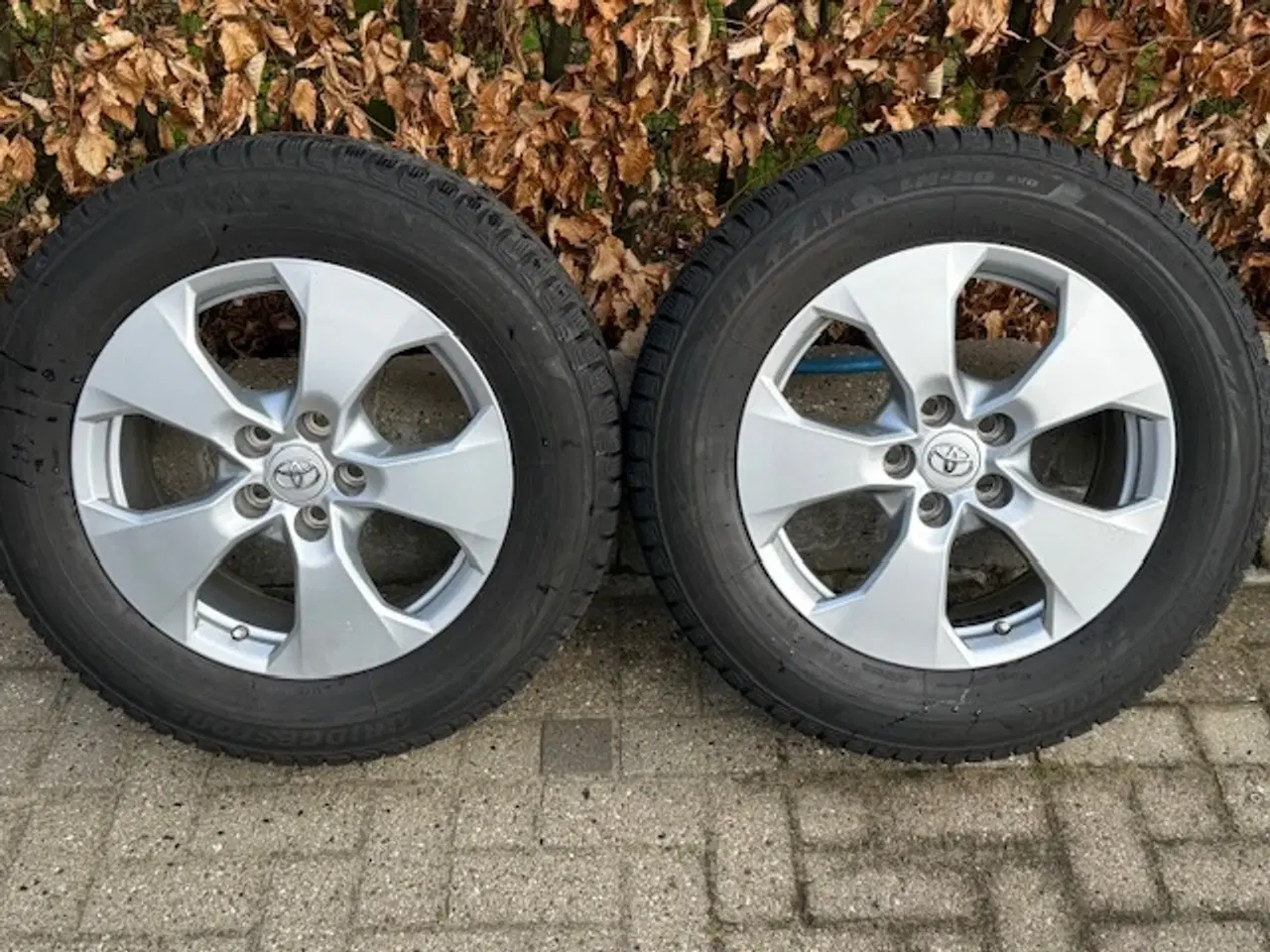 Billede 4 - Dæk(vinter) på alufælge til Rav 4