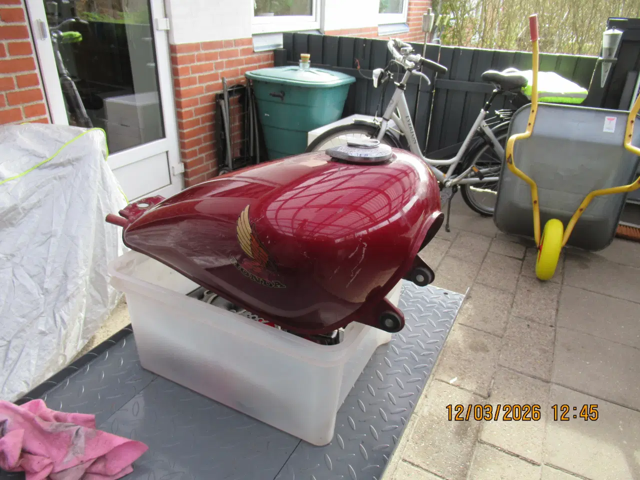 Billede 2 - Pæn original tank til Honda VT 700 