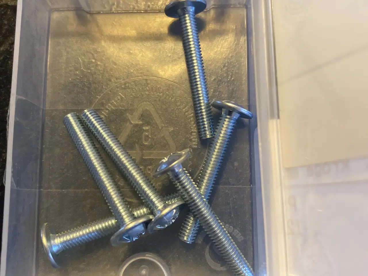 Billede 2 - Skruer 