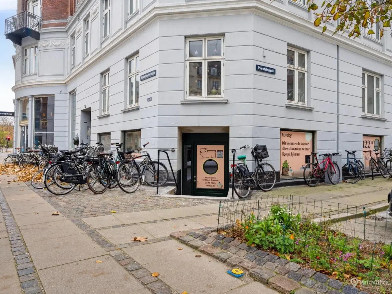 Billede 1 - Råt og charmerende parterrelejemål – perfekt til kreativt erhverv