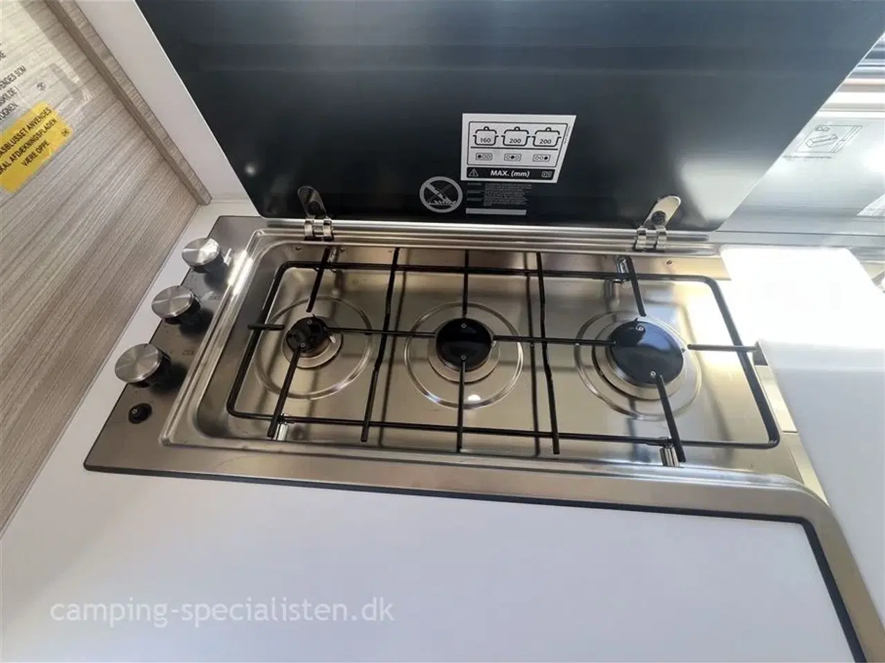 Billede 9 - 2023 - Adria Altea 362 LH 4four   2023 Adria Altea 362 LH 4Four - Se den nu hos Camping-Specialisten.dk