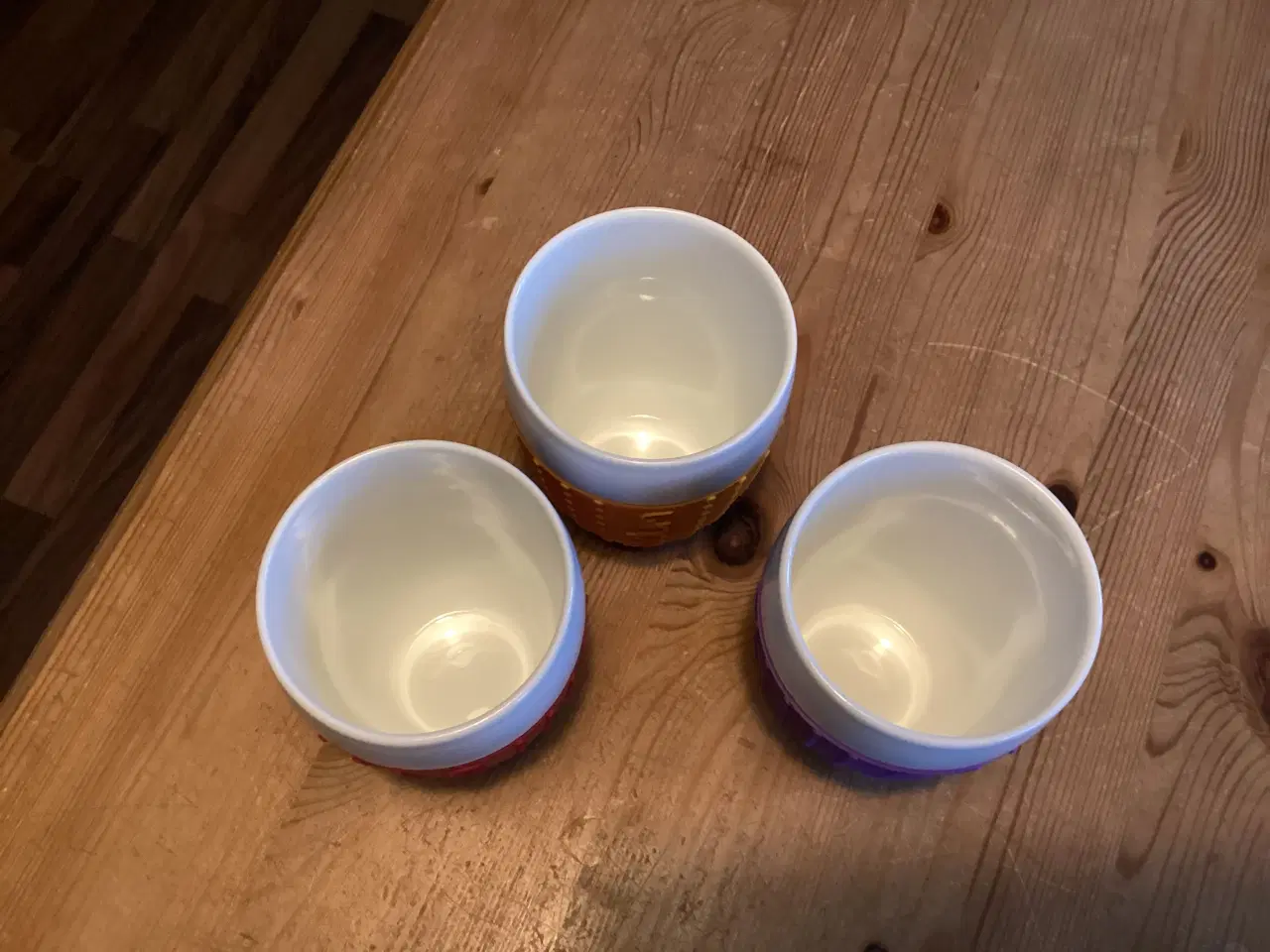 Billede 4 - Bodum Krus, Osteklokke, Porcelæns Knager, Og Mere.