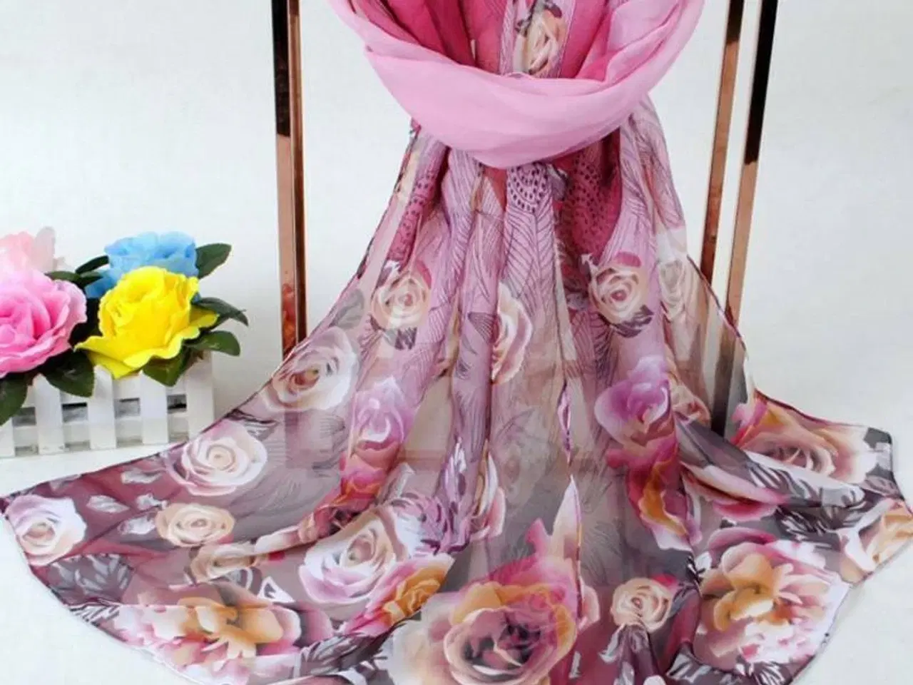 Billede 5 - Tørklæder-i multifarvet,m.skønne blomster print