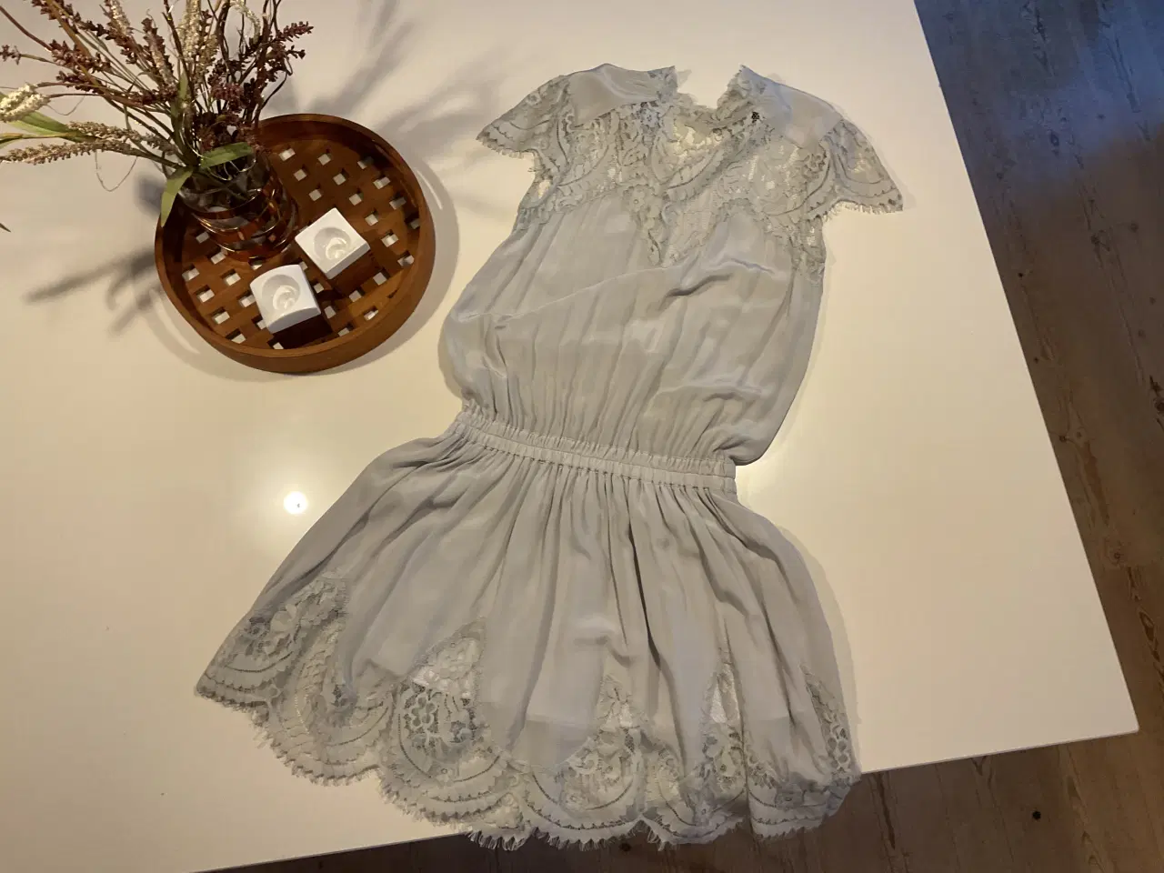 Billede 1 - Smuk silke kjole fra RAVN RAVN