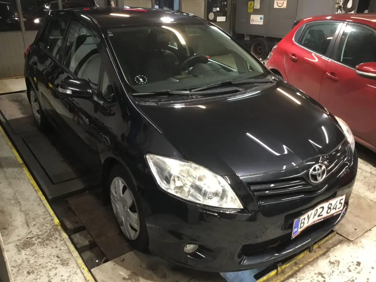 Billede 2 - Toyota auris 1,4 d4d syn 9/2026 partikkelfilter mm