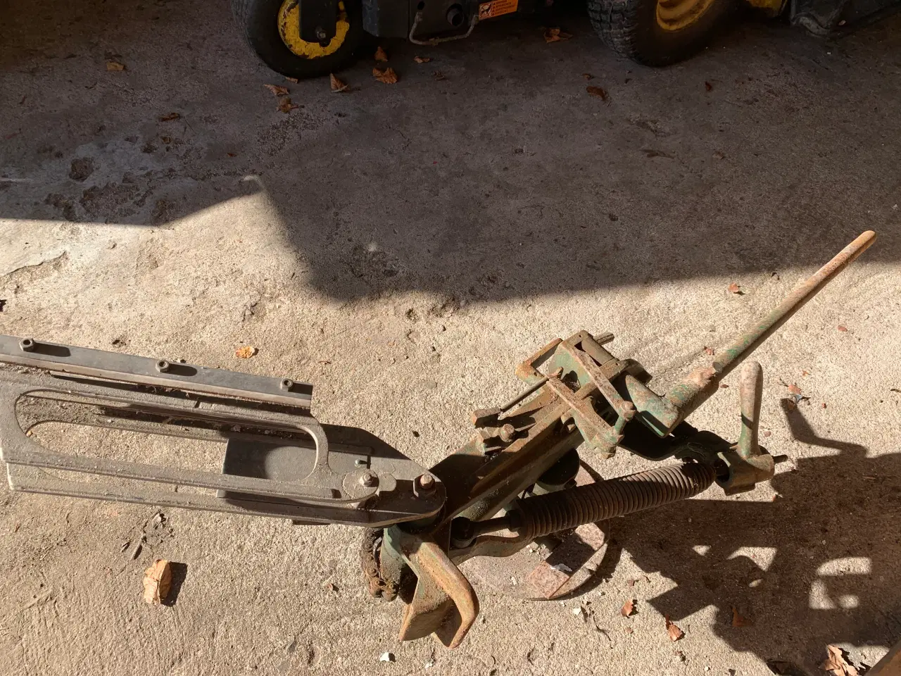 Billede 2 - Lerduekaster / nikkedukke