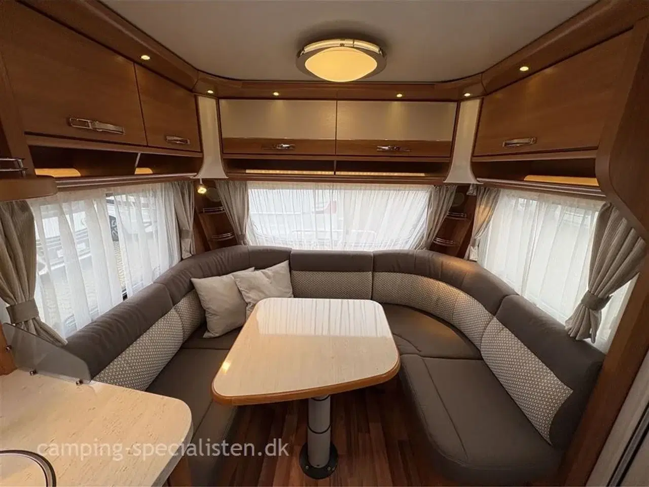 Billede 4 - 2014 - Hymer Nova Luxus Line 465 Hymer Nova Luxusline 465 2014 - Se den nu hos Camping-Specialisten.dk