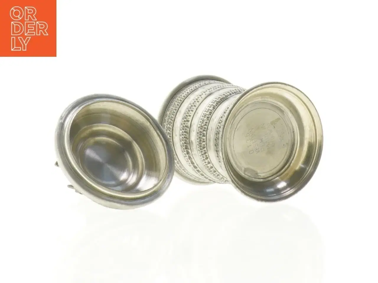 Billede 4 - Vintage tin dåse med låg (str. 14 cm )x 7 cm)