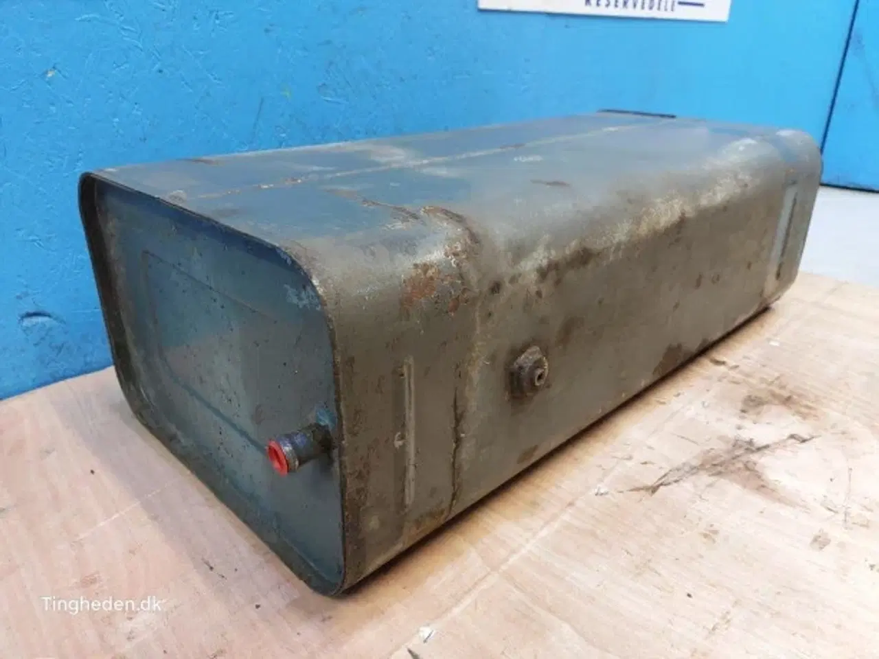 Billede 11 - Massey Ferguson 690 Dieseltank 1679610M92