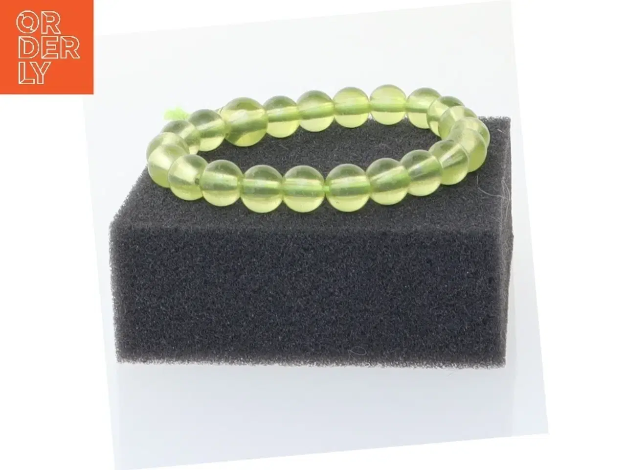 Billede 1 - Perlearmbånd i grøn (str. Ø 6 cm)