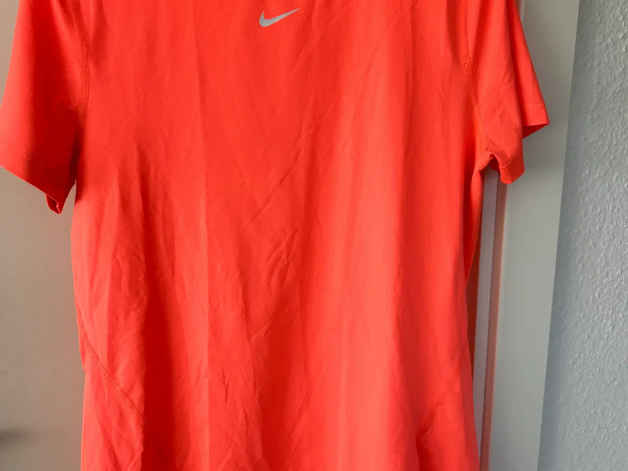 Billede 2 - 3 løbe T-shirt fra Nike str L