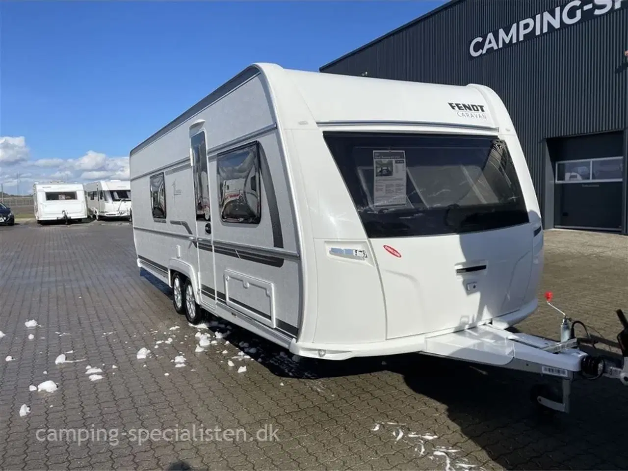 Billede 3 - 2021 - Fendt Tendenza 650 SFDW   Fendt Tendenza 650 SFDW 2021 – Queensbed seng – Se den nu hos Camping-Specialisten - queensbed seng