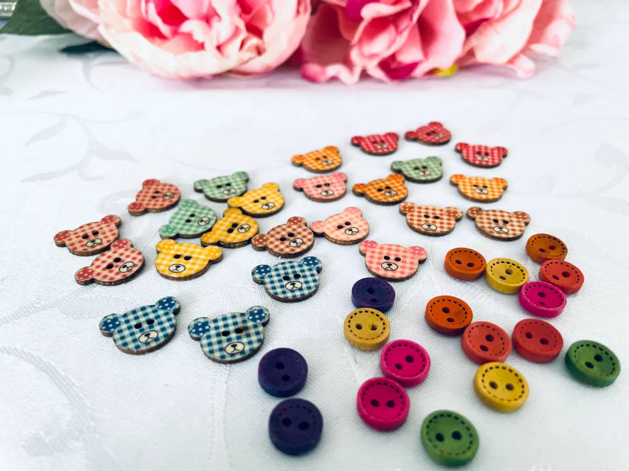 Billede 5 - Knapper blandet bamser og små runde 