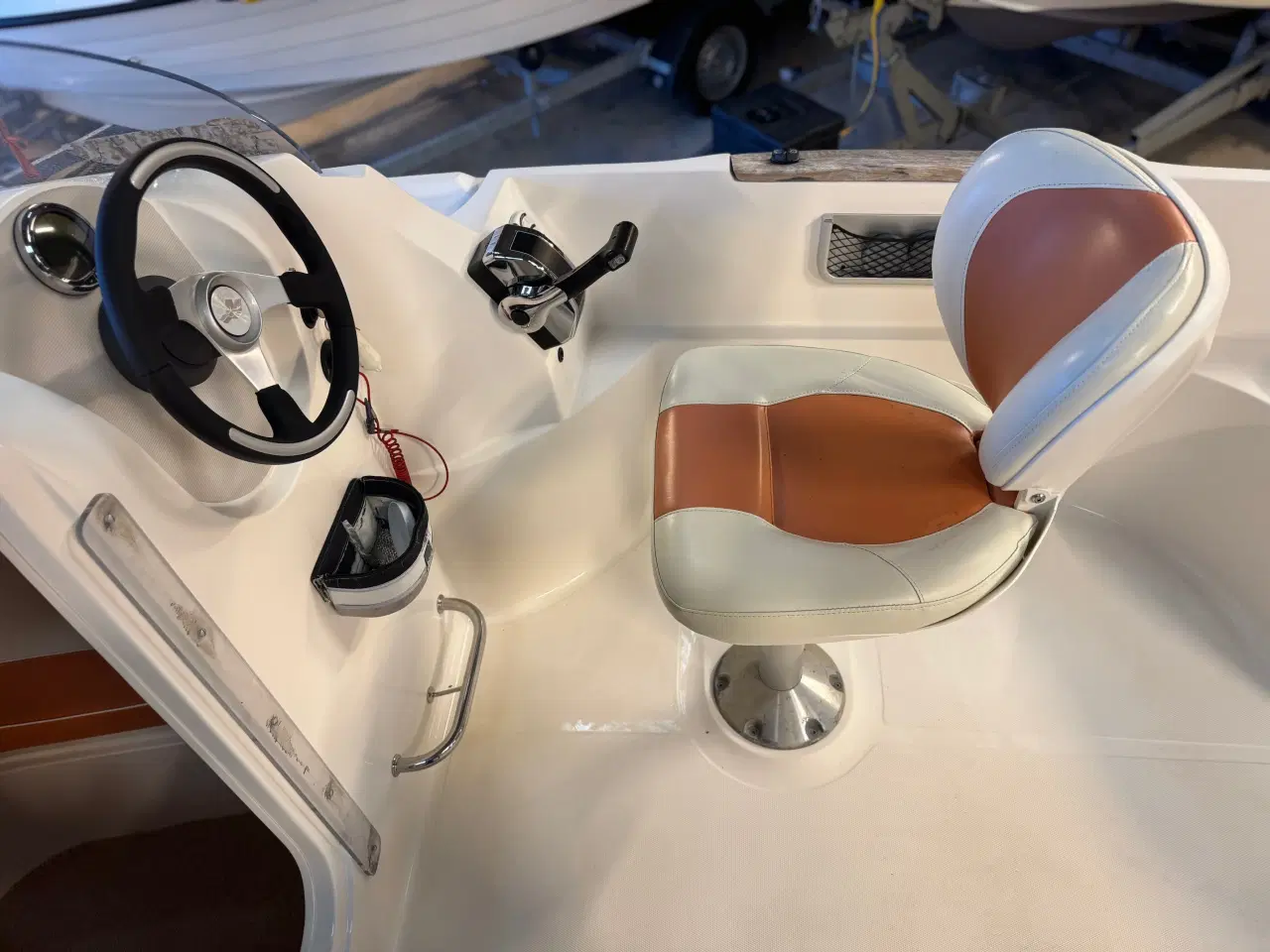 Billede 13 - 470 Cruiser med 40 hk Mercury-EFI og 1000 kg Brenderup bådtrailer