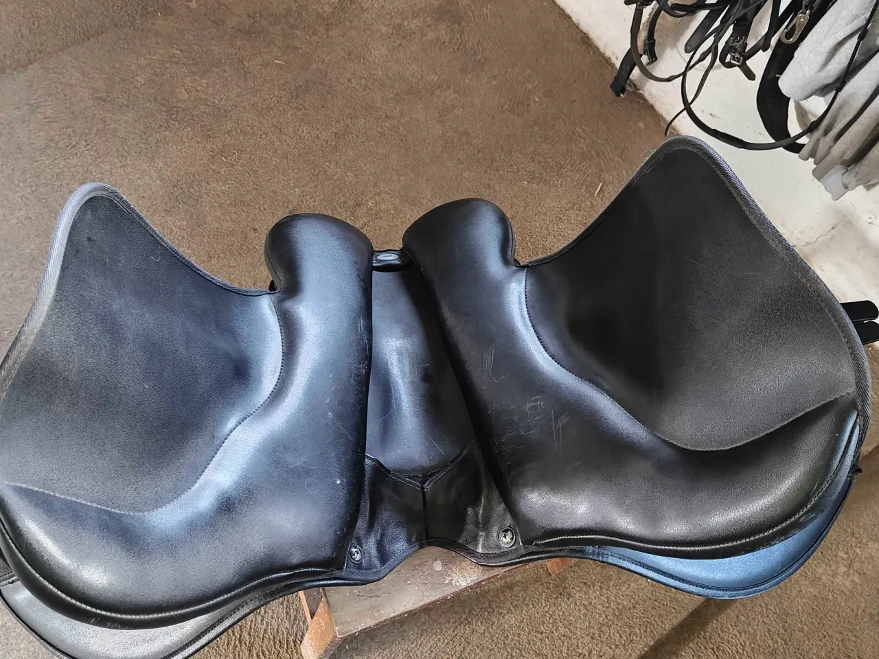 Billede 5 - Bates Wintec sadel 17"