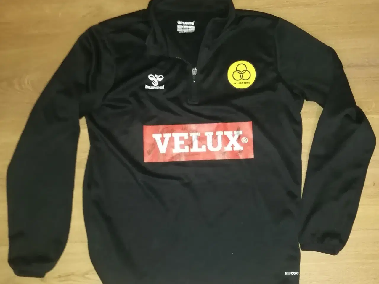 Billede 2 - AC HORSENS SWEAT M/AUTOGRAFER, I FLOT STAND
